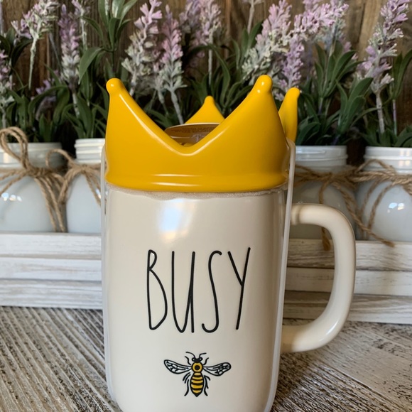 Rae Dunn Queen Bee Mug Crown - Picture 4 of 5